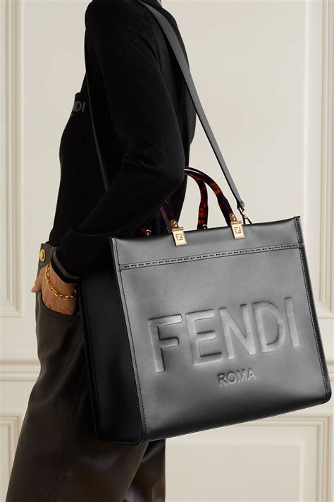 borsa fendi outlet|fendi handbags outlet 80 off.